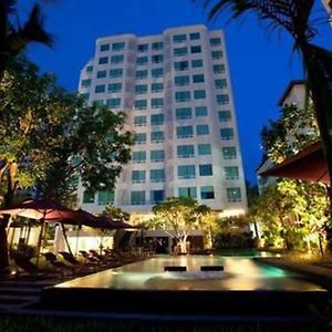 Sora Resort & Suites Sukhumvit - Formerly Aspira 12Th Avenue Asoke Sukhumvit